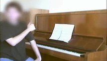 Mobilização de conhecimentos musicais na preparação do repertório pianístico ao longo da formação acadêmica : três estudos de casos (Vídeo 2)